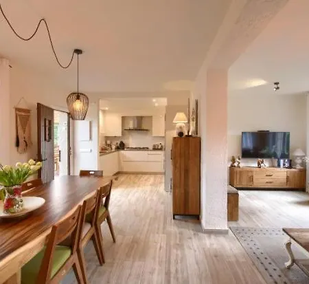 Sleeps 10 Pool Wifi Villa *