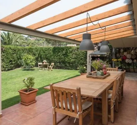 Sleeps 10 Pool Wifi Villa